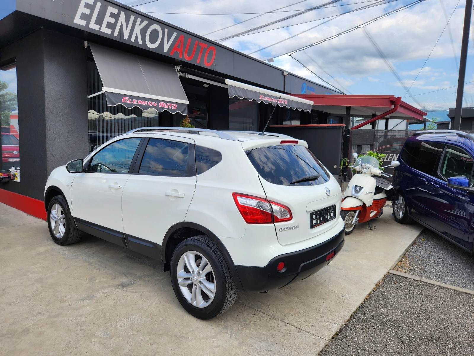 Nissan Qashqai 2.0I-141к.с EURO 5b-НАВИГАЦИЯ-ШВЕЙЦАРИЯ - изображение 6