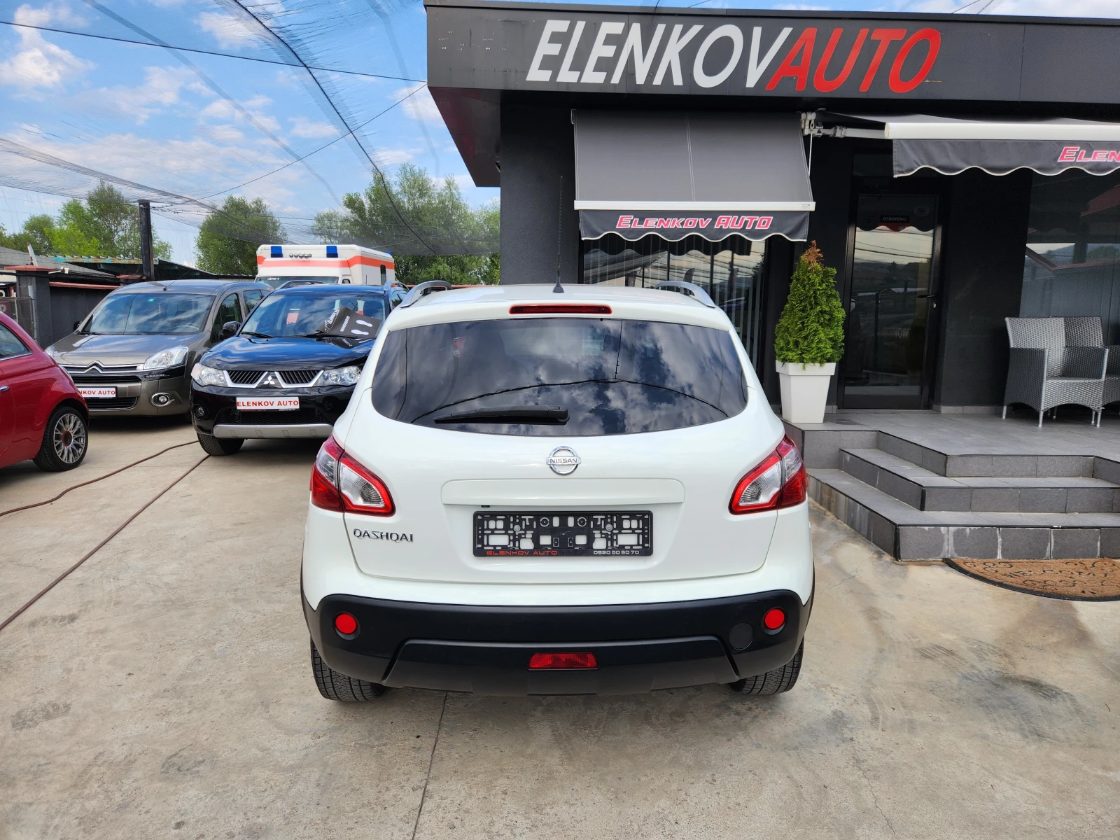 Nissan Qashqai 2.0I-141к.с EURO 5b-НАВИГАЦИЯ-ШВЕЙЦАРИЯ - изображение 7