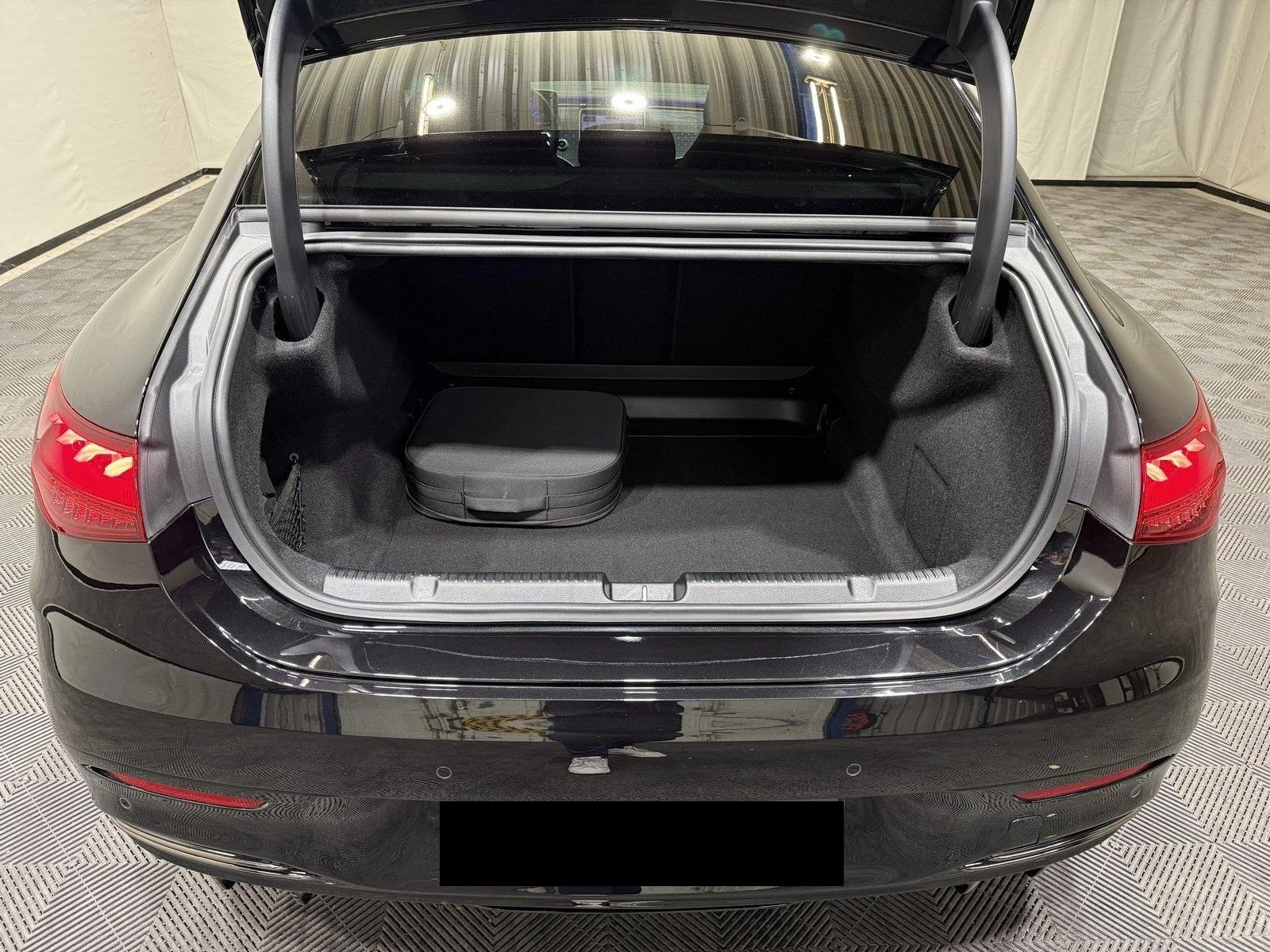 Mercedes-Benz EQE 350 4-MATIC AMG NIGHT AIRMATIC  | Mobile.bg   5