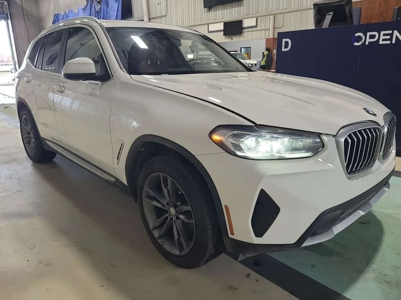 BMW X3 xDrive30i | PANO | KEYLESS | 2 ����� | CARFAX | Mobile.bg � ����������� 2