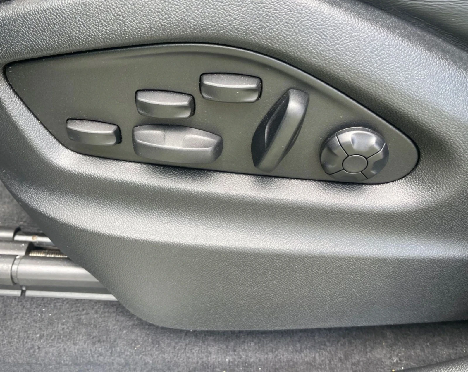 Porsche Cayenne 3.0 E HYBRID PLATINUM EDITION.MATRIX, снимка 8 - Автомобили и джипове - 53881384