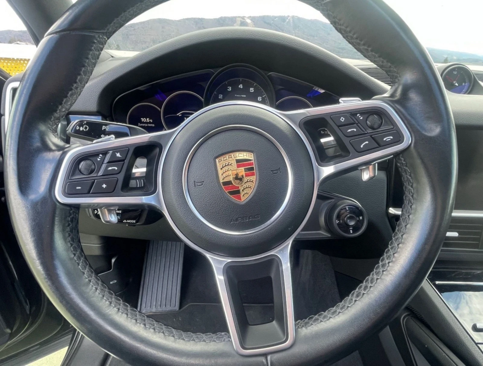 Porsche Cayenne 3.0 E HYBRID PLATINUM EDITION.MATRIX, снимка 16 - Автомобили и джипове - 53881384