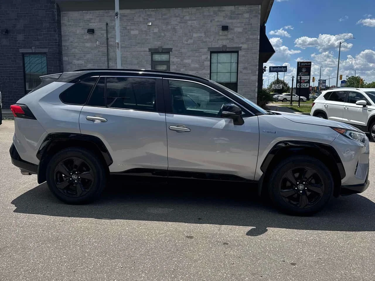 Toyota Rav4 * Hybrid XLE * CARFAX * ЦЕНА ДО БГ, снимка 3 - Автомобили и джипове - 54896730