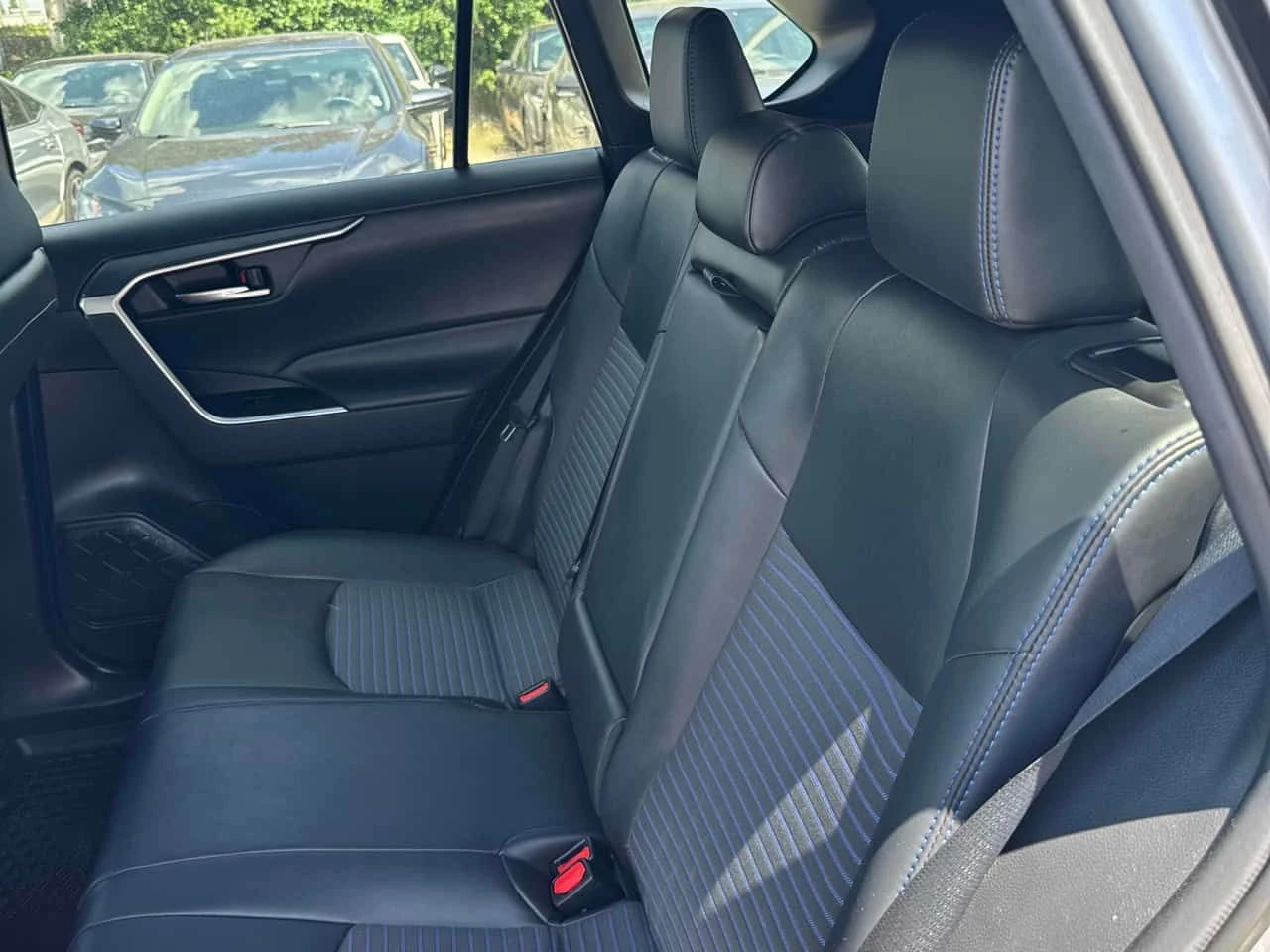 Toyota Rav4 * Hybrid XLE * CARFAX * ЦЕНА ДО БГ, снимка 11 - Автомобили и джипове - 54896730
