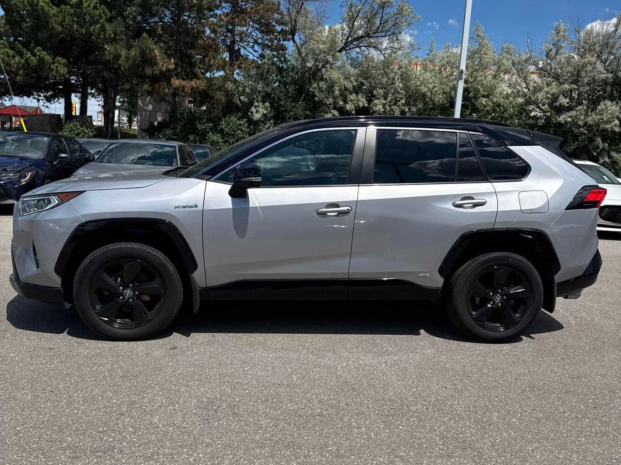 Toyota Rav4 * Hybrid XLE * CARFAX * ЦЕНА ДО БГ, снимка 2 - Автомобили и джипове - 54896730