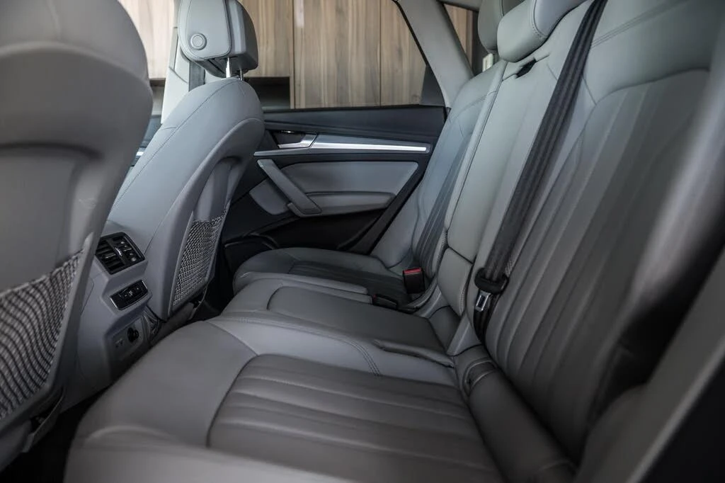 Audi Q5 Progressiv * ДИСТРОНИК * ПАНОРАМА * ПОДГРЕВ, снимка 16 - Автомобили и джипове - 55046504