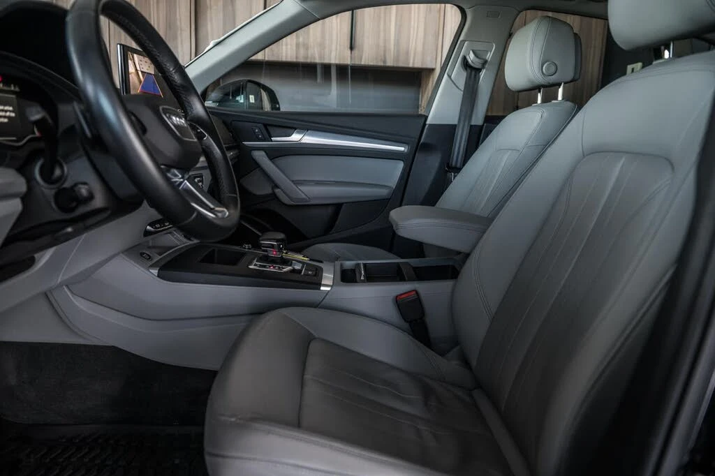 Audi Q5 Progressiv * ДИСТРОНИК * ПАНОРАМА * ПОДГРЕВ, снимка 10 - Автомобили и джипове - 55046504