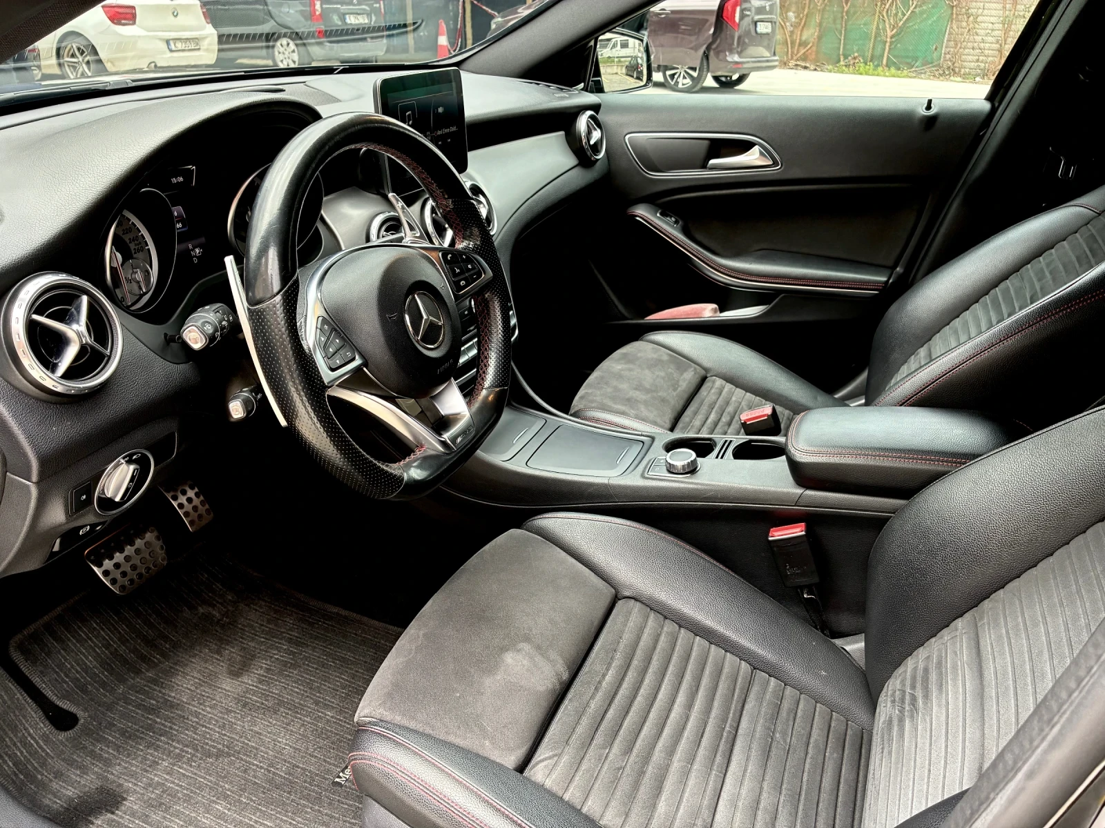 Mercedes-Benz GLA 220 AMG:4Matic, снимка 7 - Автомобили и джипове - 55284891