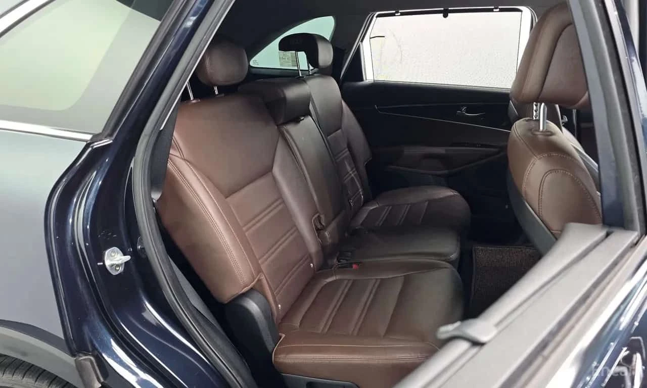 Kia Sorento * Diesel 2.0 2WD * ЦЕНА ДО БГ, снимка 11 - Автомобили и джипове - 55629878