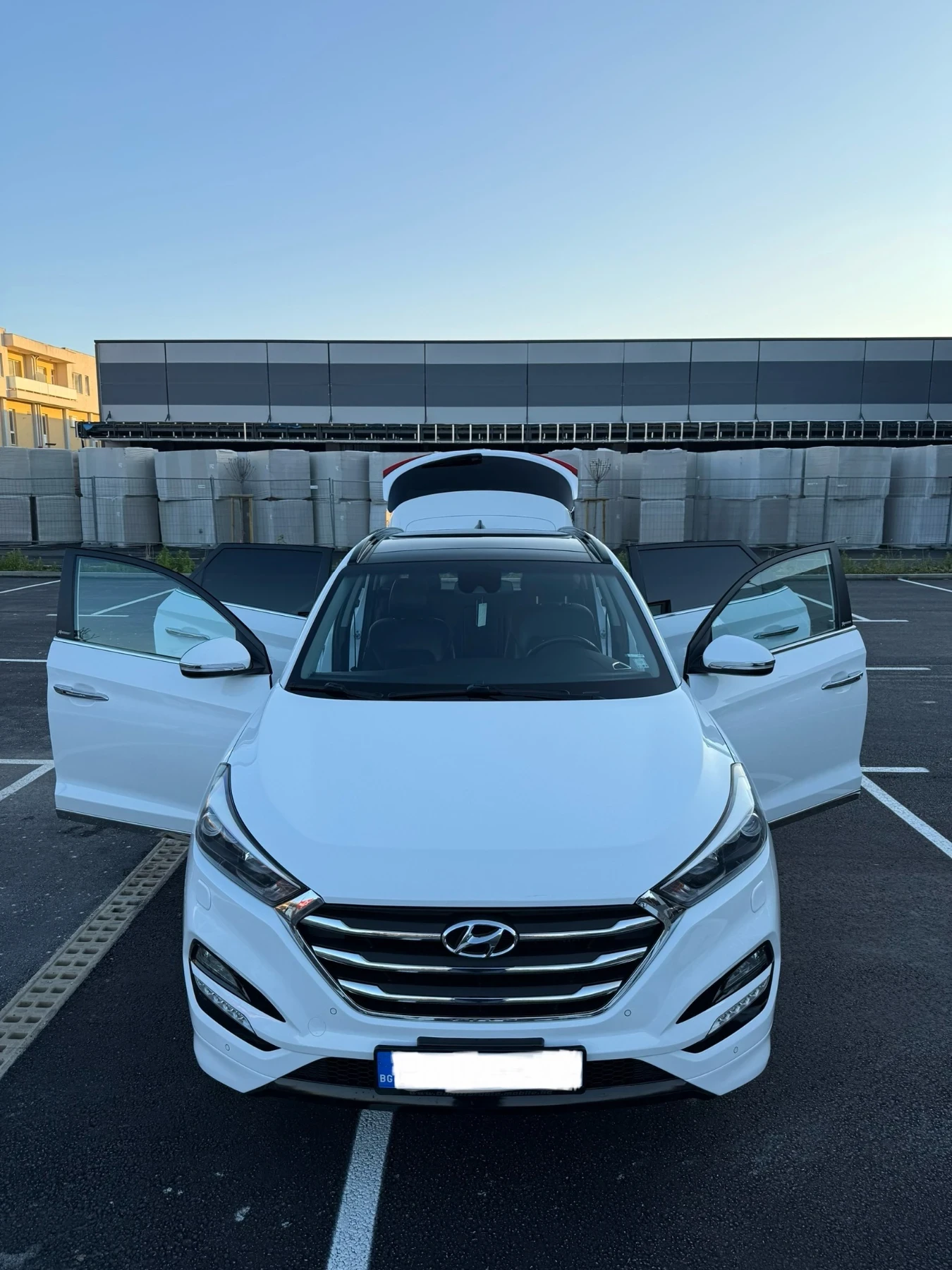 Hyundai Tucson, снимка 7 - Автомобили и джипове - 55679843