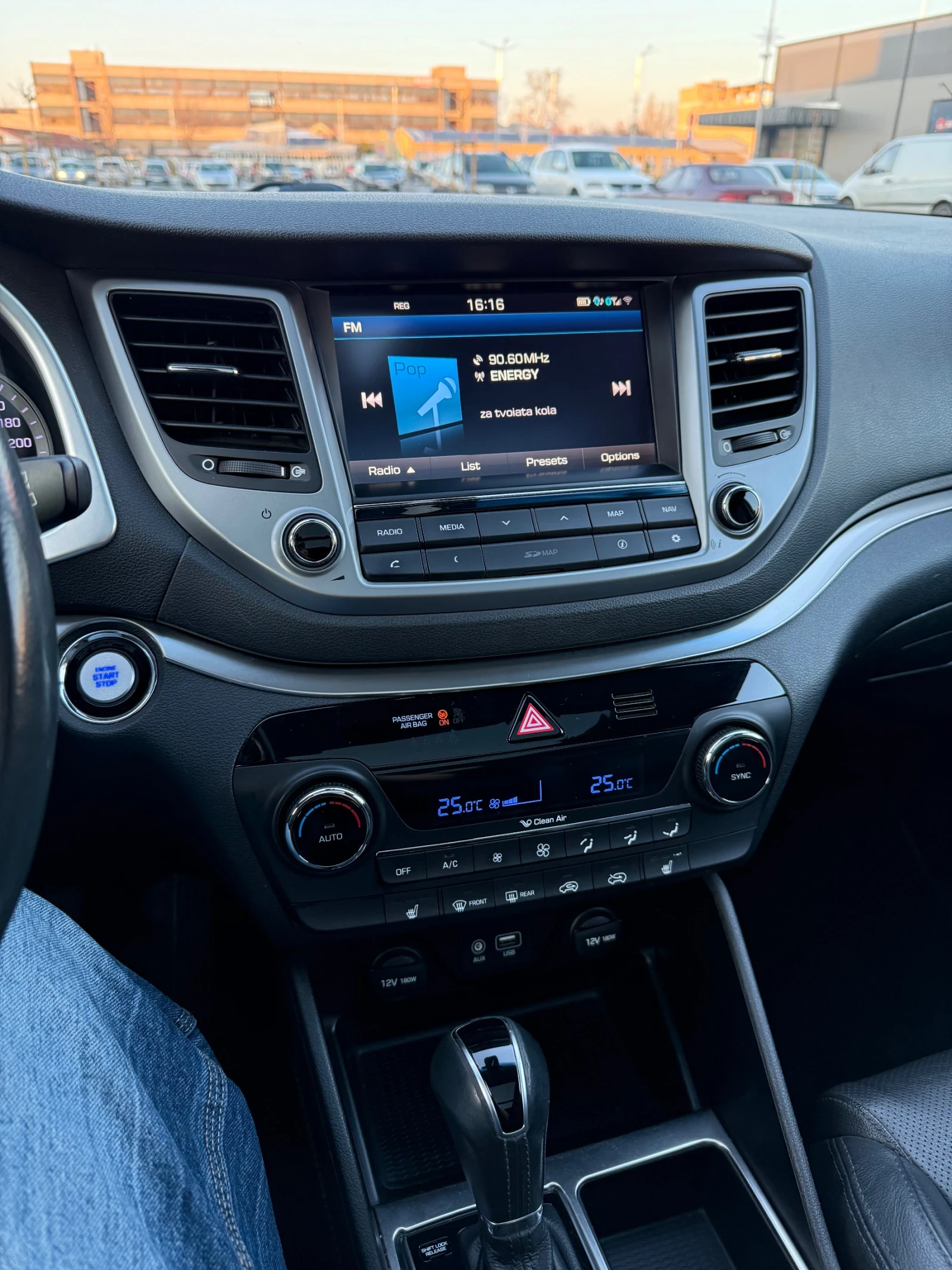 Hyundai Tucson, снимка 14 - Автомобили и джипове - 55679843