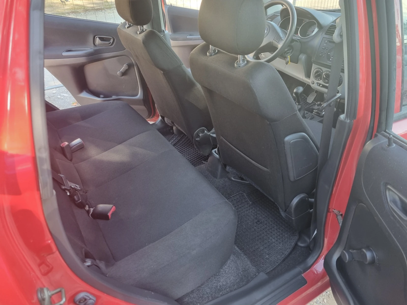 Suzuki Ignis 1.3iVVTI ESKLUZIVE 4х4, снимка 14 - Автомобили и джипове - 55691122