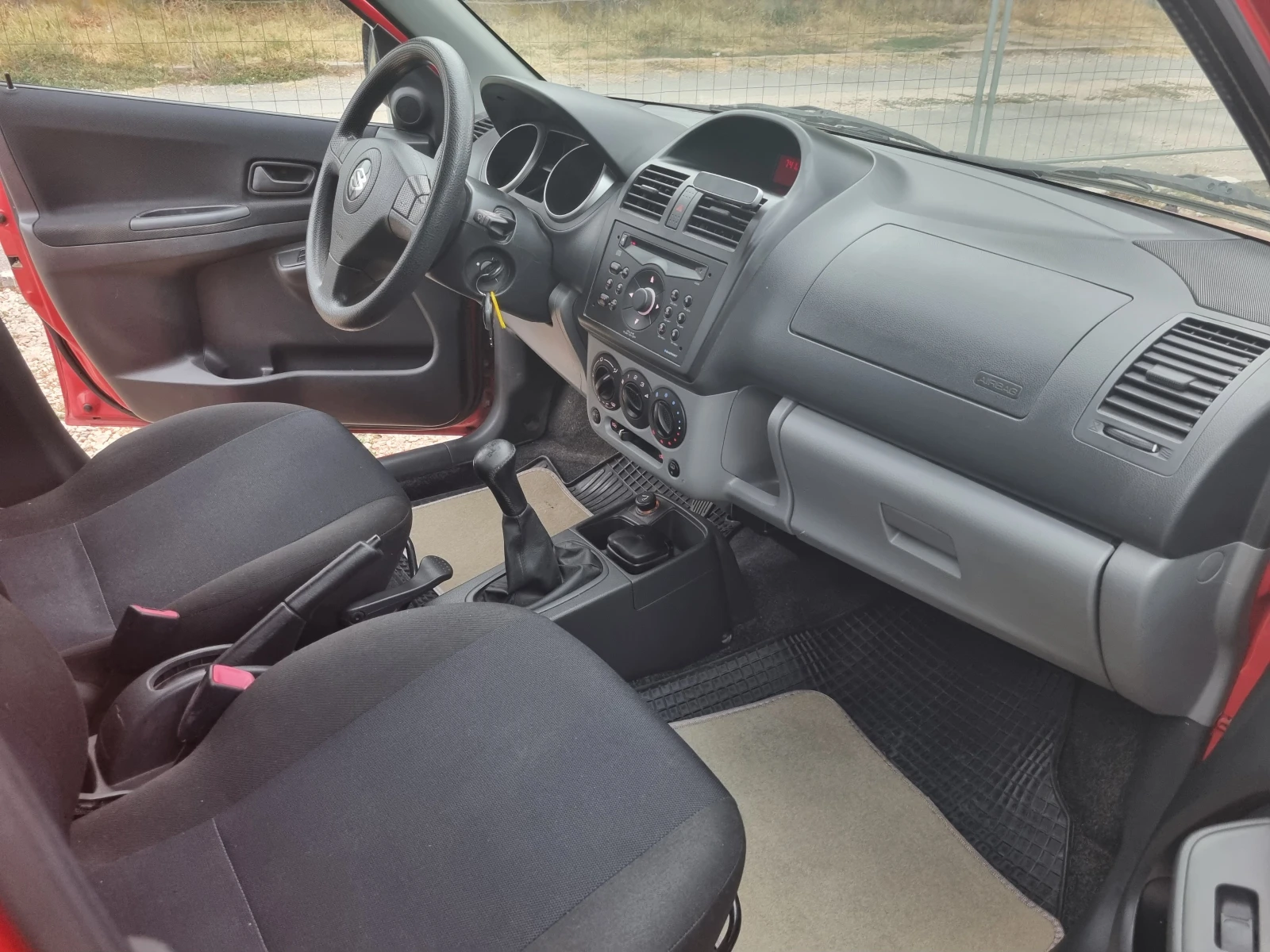 Suzuki Ignis 1.3iVVTI ESKLUZIVE 4х4, снимка 9 - Автомобили и джипове - 55691122