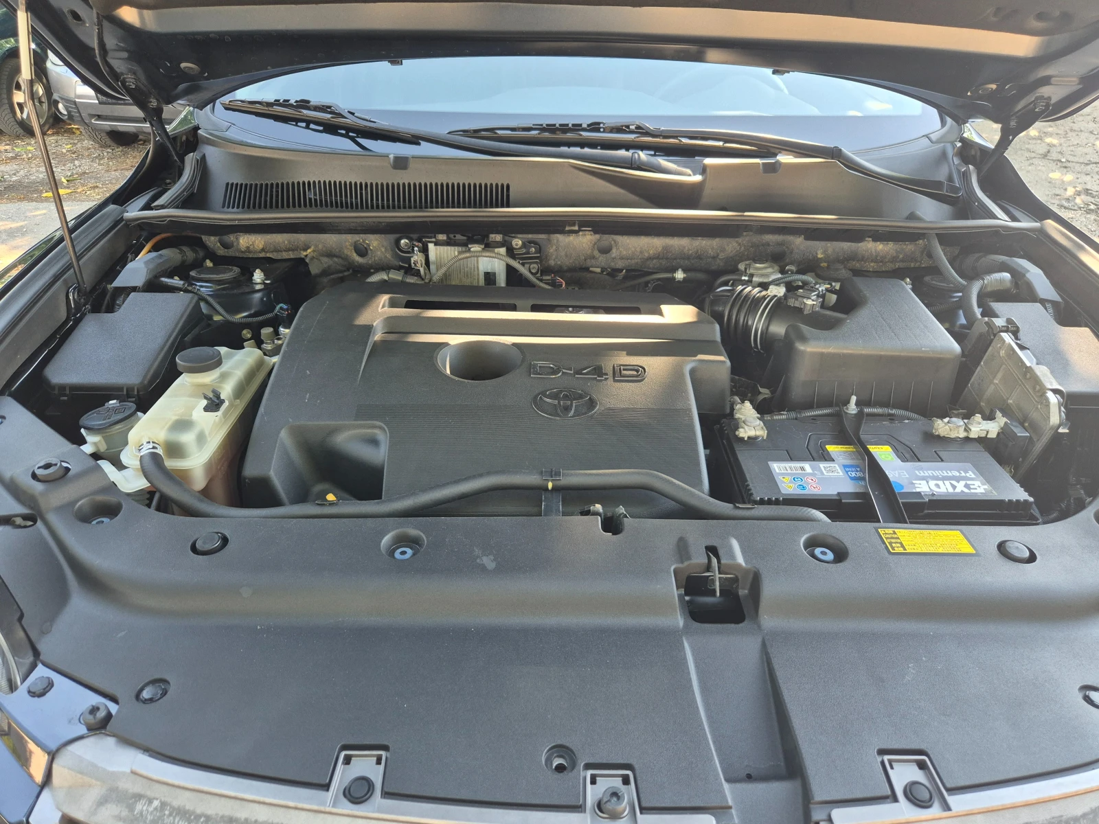Toyota Rav4 2.2D-4D NAVI КОЖА ПОДГРЕВ КРУИЗ KEYLESS 6СКОРОСТИ , снимка 15 - Автомобили и джипове - 55693475