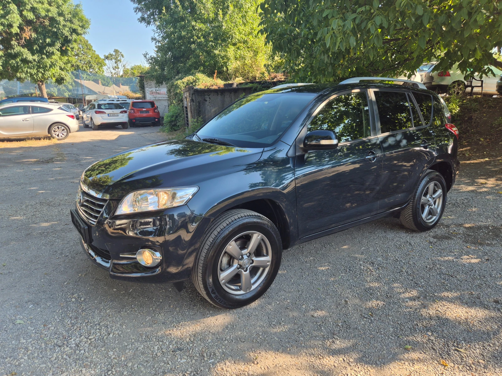 Toyota Rav4 2.2D-4D NAVI КОЖА ПОДГРЕВ КРУИЗ KEYLESS 6СКОРОСТИ 