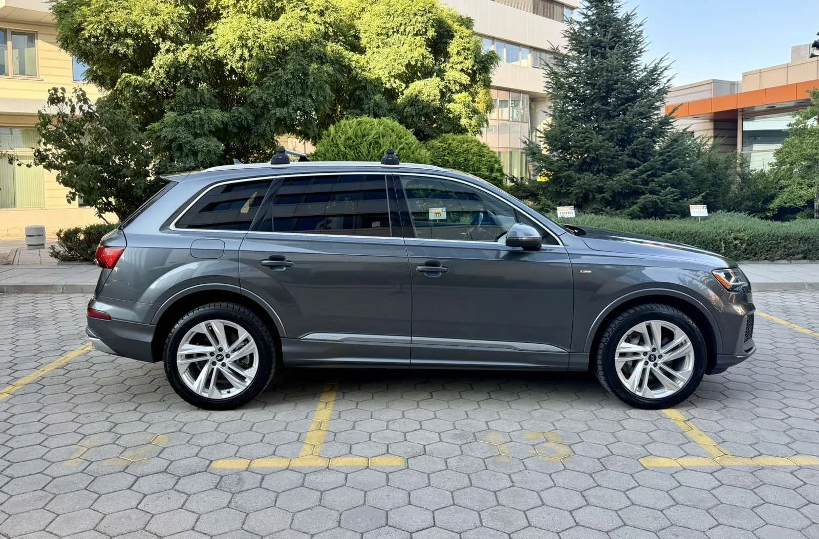 Audi Q7 S Line Comfort , снимка 4 - Автомобили и джипове - 55772334