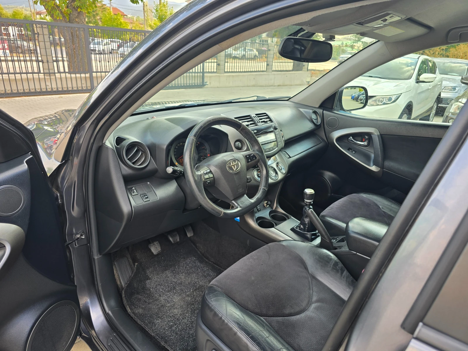 Toyota Rav4 2.2 D4D, 150�.�., 4�4, Facelift! | Mobile.bg � ����������� 10