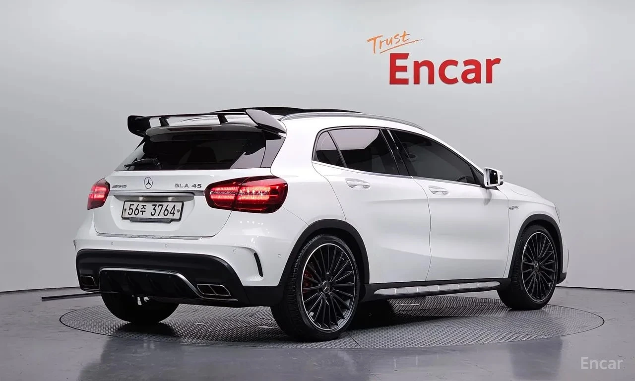 Mercedes-Benz GLA 45 AMG * 4MATIC * КРАЙНА ЦЕНА ДО БЪЛГАРИЯ, снимка 2 - Автомобили и джипове - 55924740