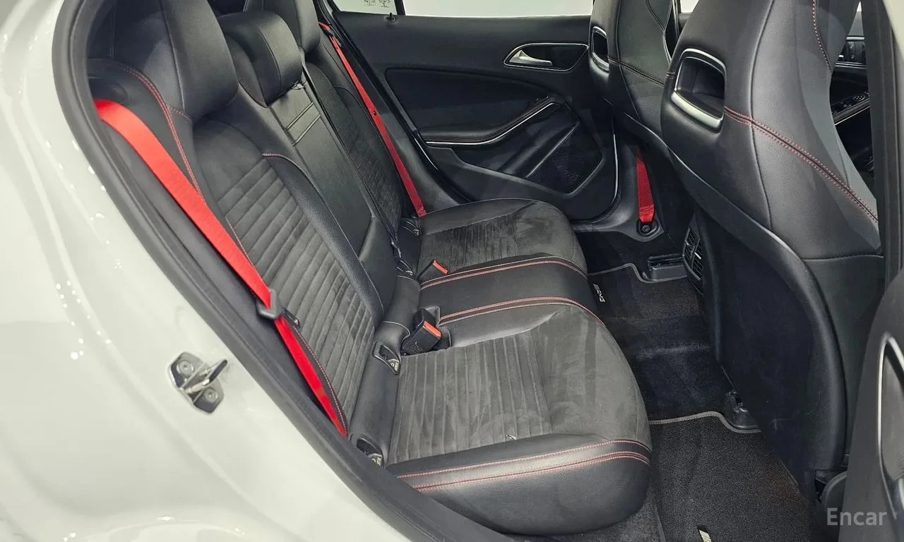 Mercedes-Benz GLA 45 AMG * 4MATIC * КРАЙНА ЦЕНА ДО БЪЛГАРИЯ, снимка 11 - Автомобили и джипове - 55924740