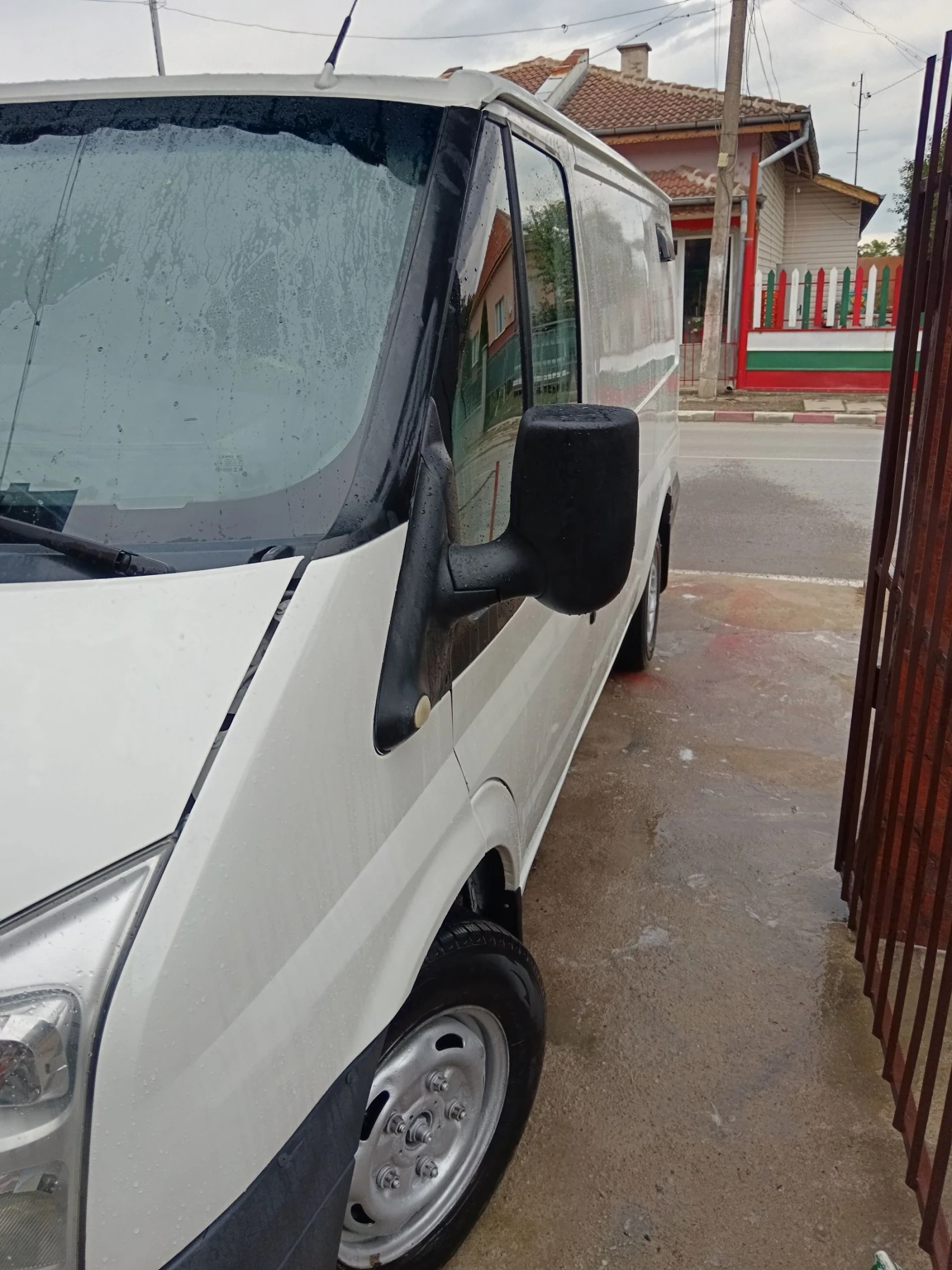 Ford Transit 2.2 - изображение 3