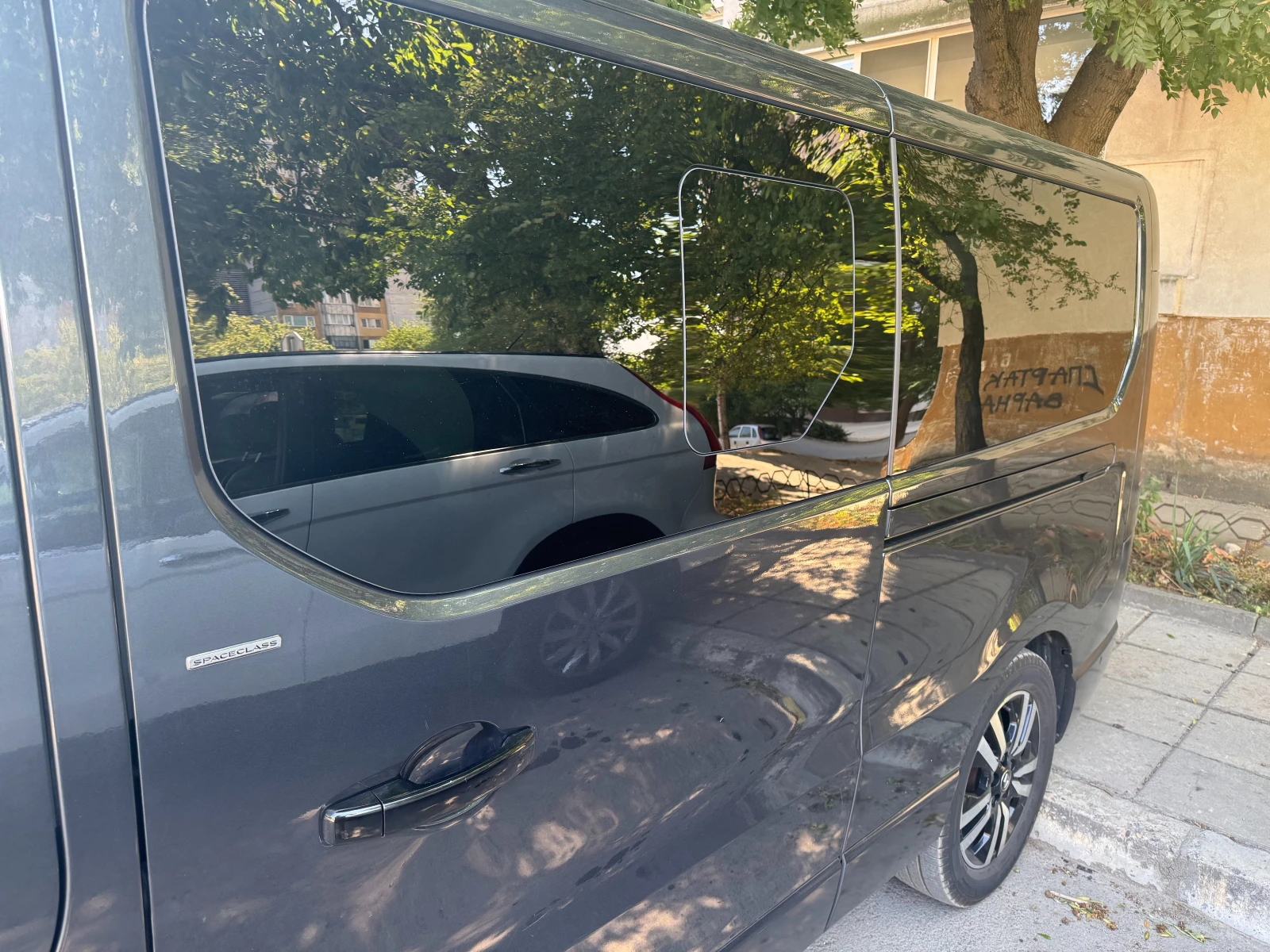 Renault Trafic Spaceclass, снимка 8 - Бусове и автобуси - 54218053