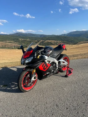  Aprilia RSV4