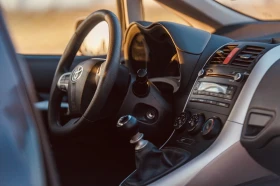 Toyota Auris 1.3 VVT-i - 9199 лв. - 27810170 10