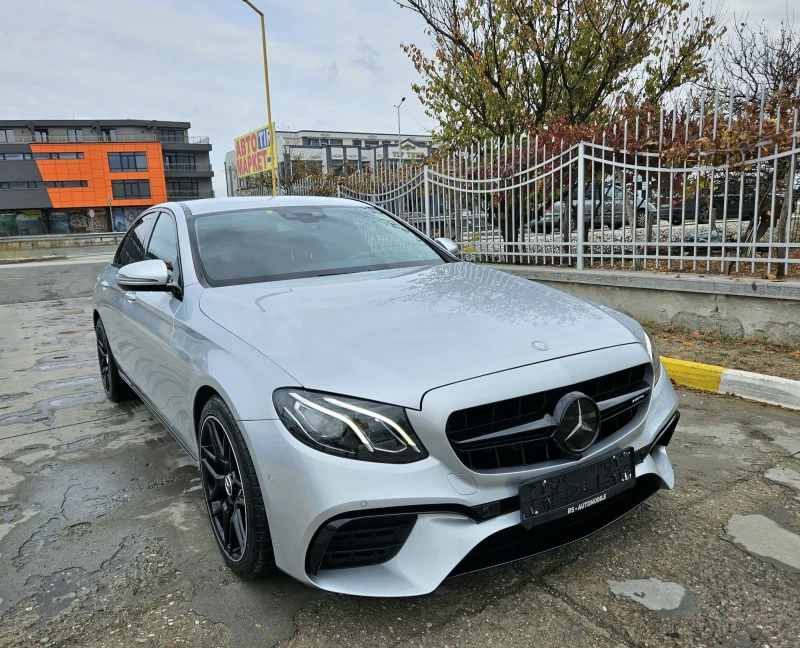 Mercedes-Benz E 220 AMG пакет , снимка 2 - Автомобили и джипове - 47729943