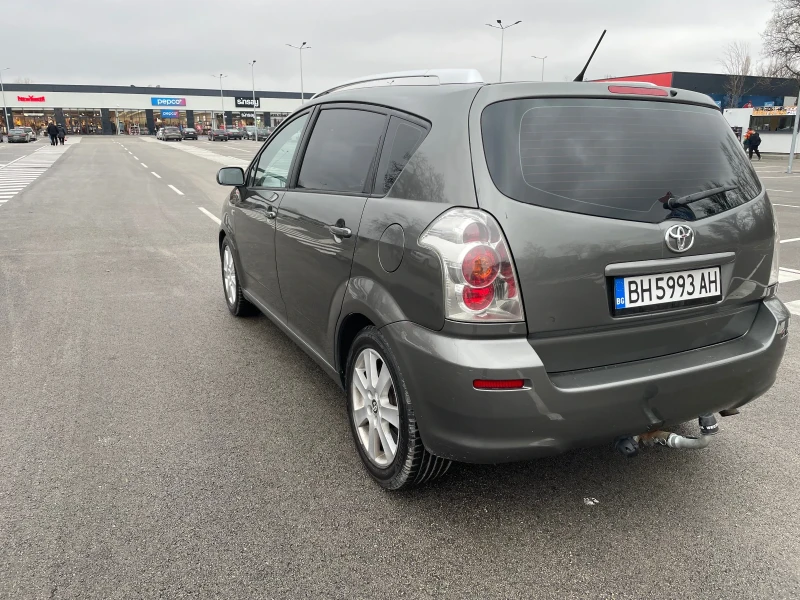 Toyota Corolla verso 2.2 D4D Navi, снимка 7 - Автомобили и джипове - 48254042