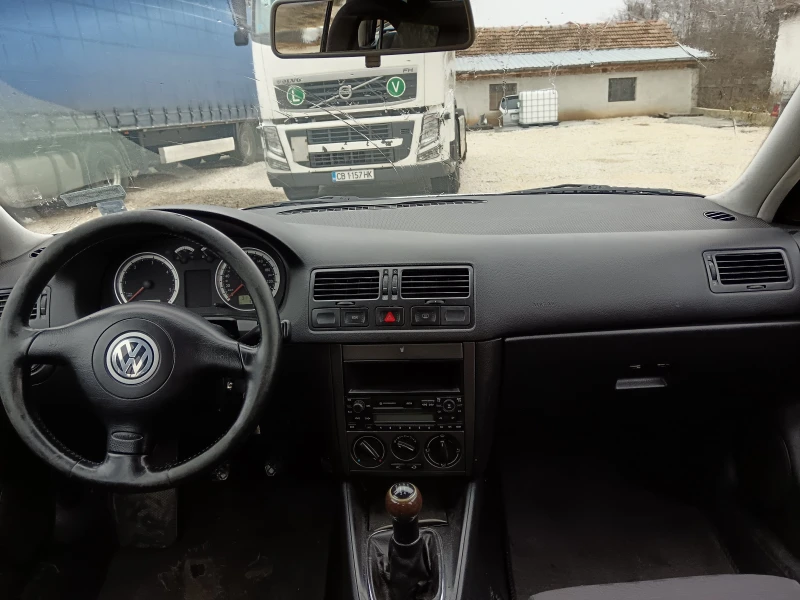 VW Bora, снимка 5 - Автомобили и джипове - 48494081