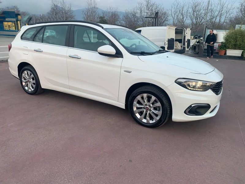 Fiat Tipo 1.6 DIESEL 120 коня Автомат, снимка 4 - Автомобили и джипове - 49166699