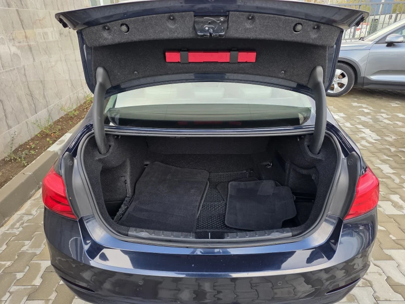 BMW 316 Facelift , снимка 13 - Автомобили и джипове - 52392145