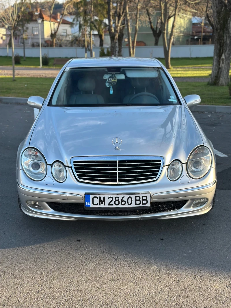 Mercedes-Benz E 320, снимка 8 - Автомобили и джипове - 52829617