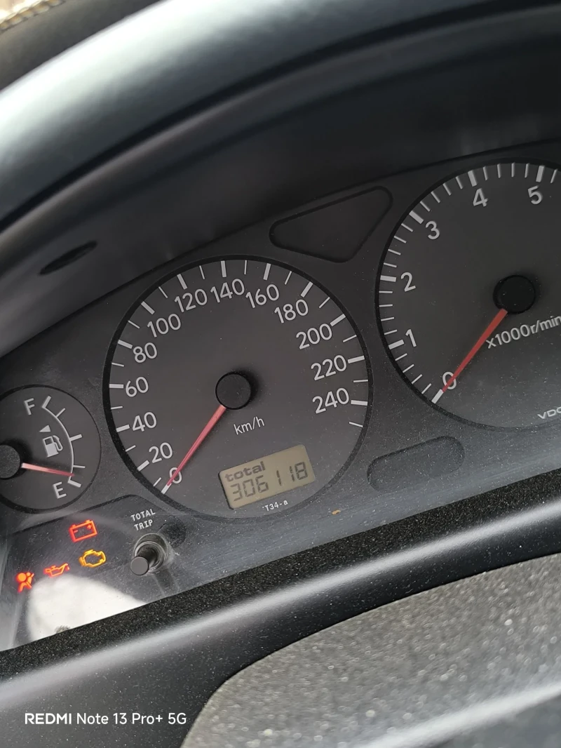 Toyota Avensis, снимка 8 - Автомобили и джипове - 52912784