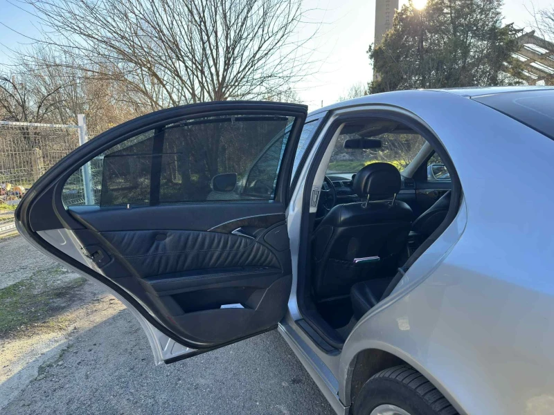 Mercedes-Benz E 500 5.0 Газ, снимка 9 - Автомобили и джипове - 52956831