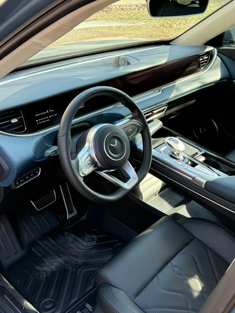 Voyah Free, снимка 5 - Автомобили и джипове - 53122054