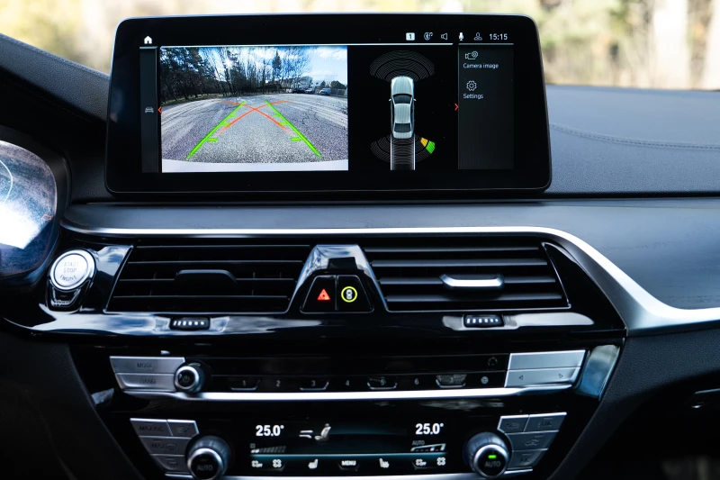 BMW 330 I/ XDrive/ Luxury Line, снимка 15 - Автомобили и джипове - 53450706