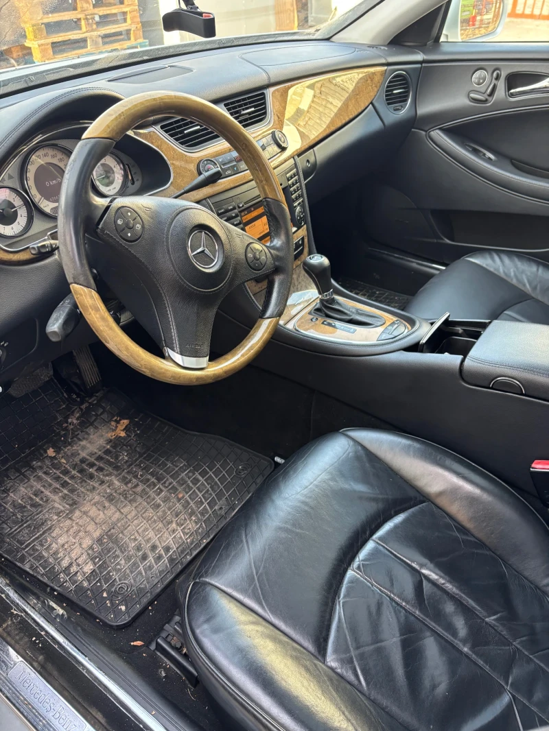 Mercedes-Benz CLS 320, снимка 5 - Автомобили и джипове - 53476522