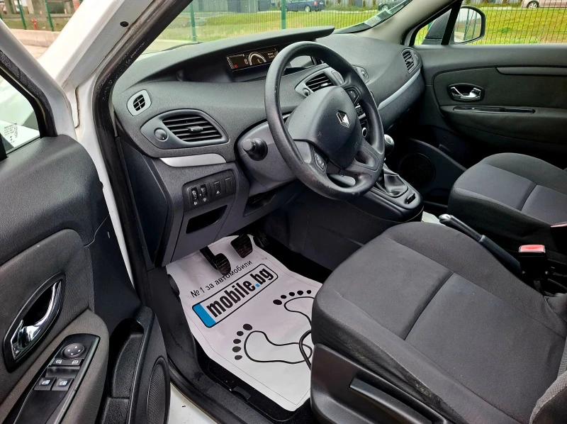 Renault Scenic 1.5 dci, снимка 10 - Автомобили и джипове - 53528472