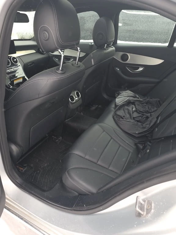 Mercedes-Benz C 300 * CARFAX * ЦЕНА ДО БЪЛГАРИЯ, снимка 12 - Автомобили и джипове - 53175388