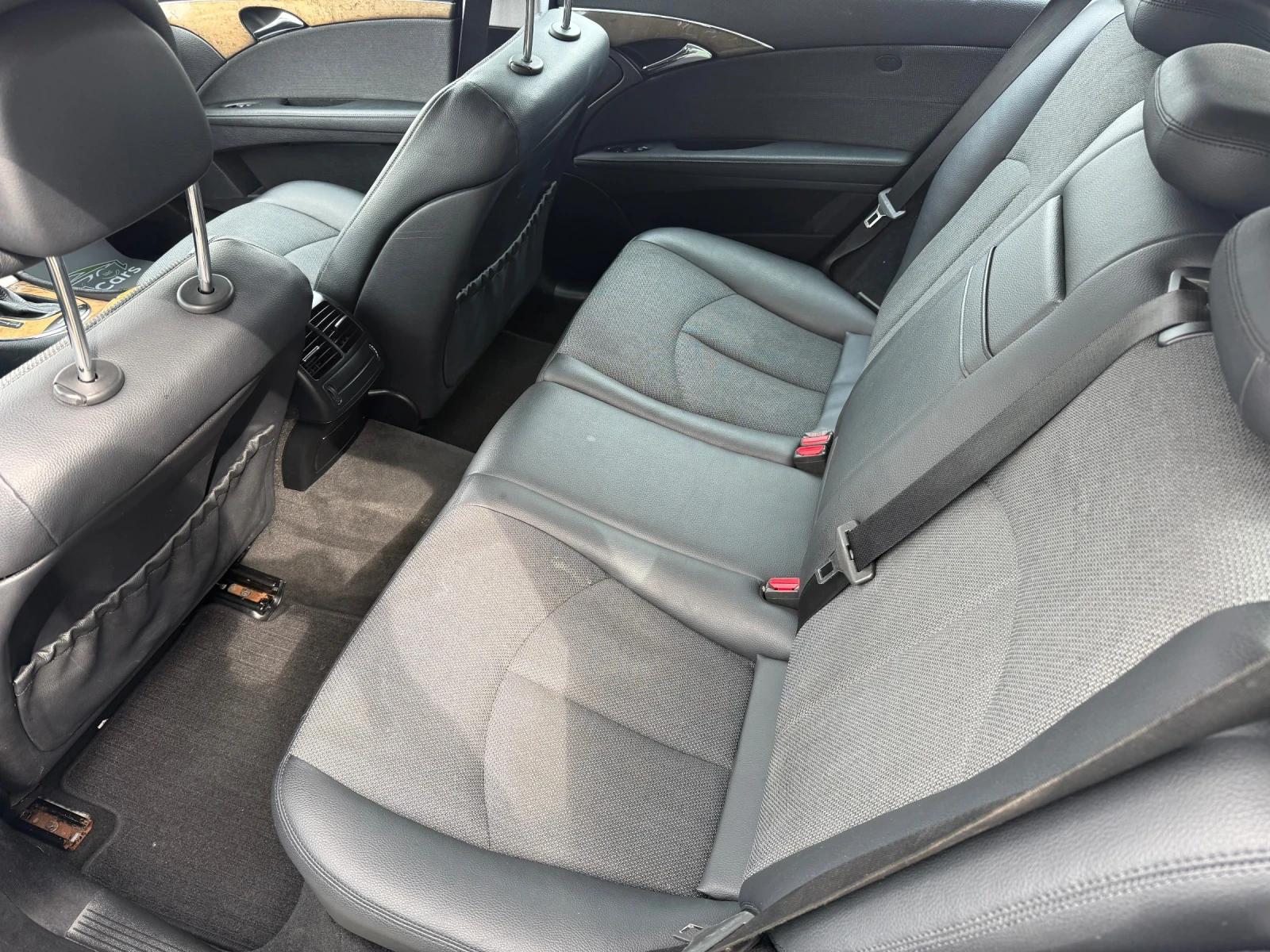 Mercedes-Benz E 200 KOMPRESSOR EVO - изображение 8