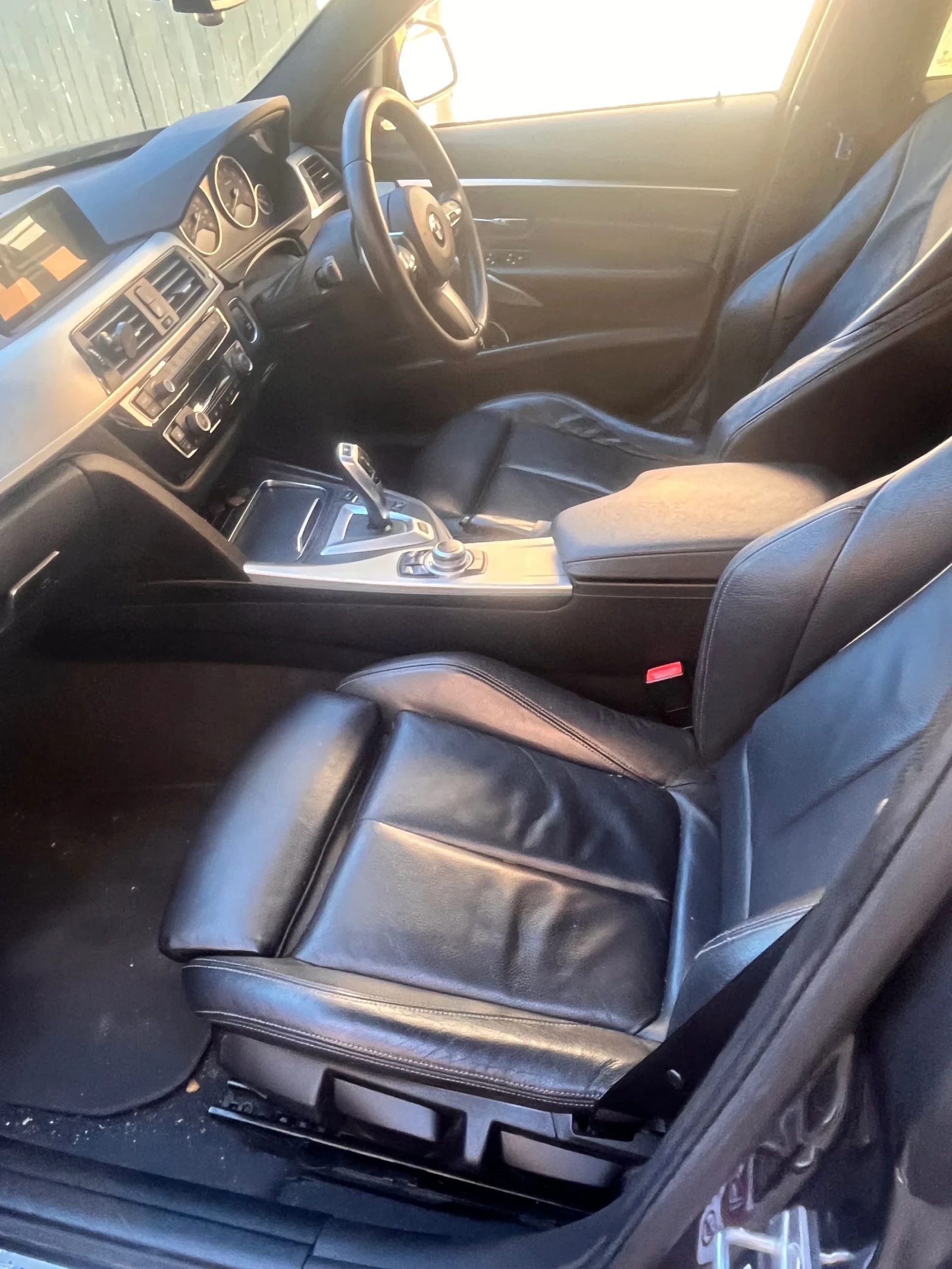 BMW 330 Plug-In Hybrid - изображение 8