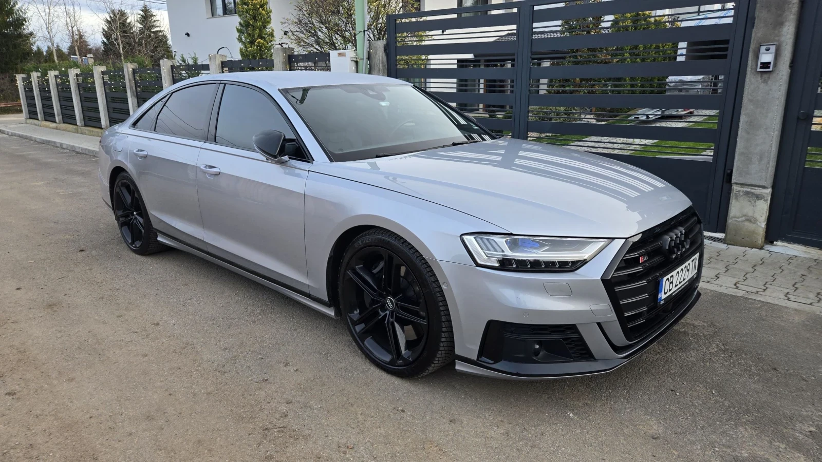 Audi S8  - изображение 2