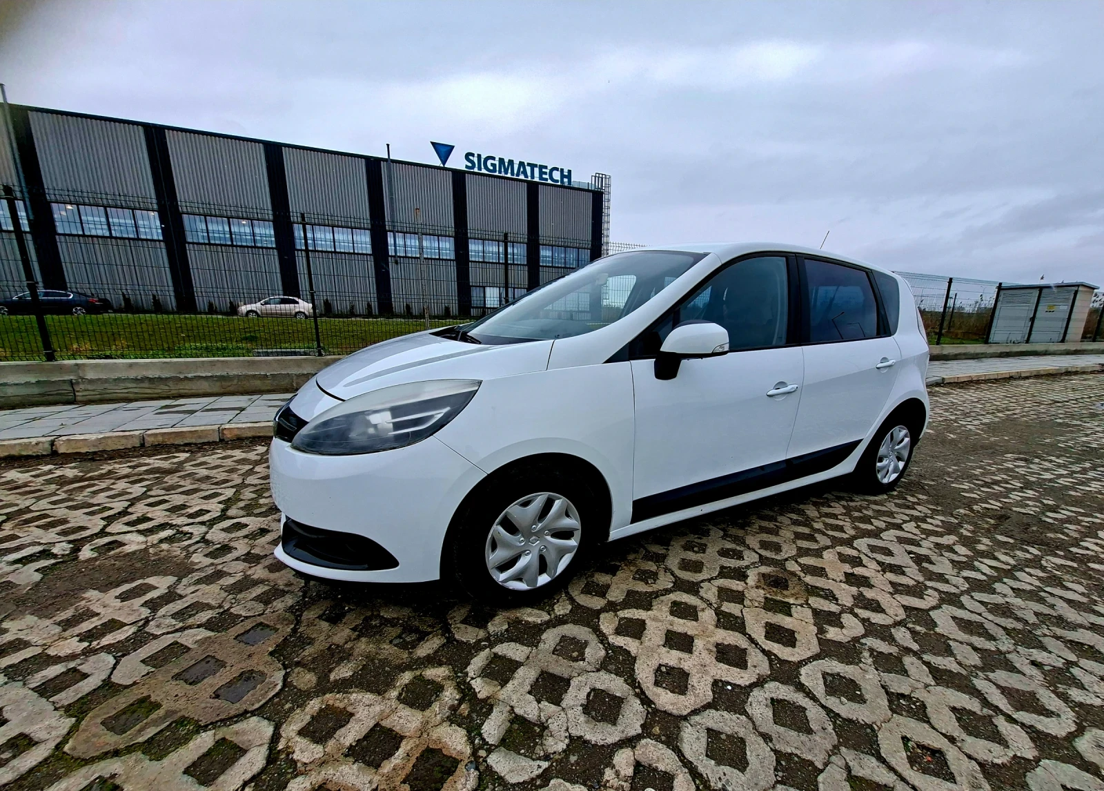 Renault Scenic 1.5 dci - изображение 9