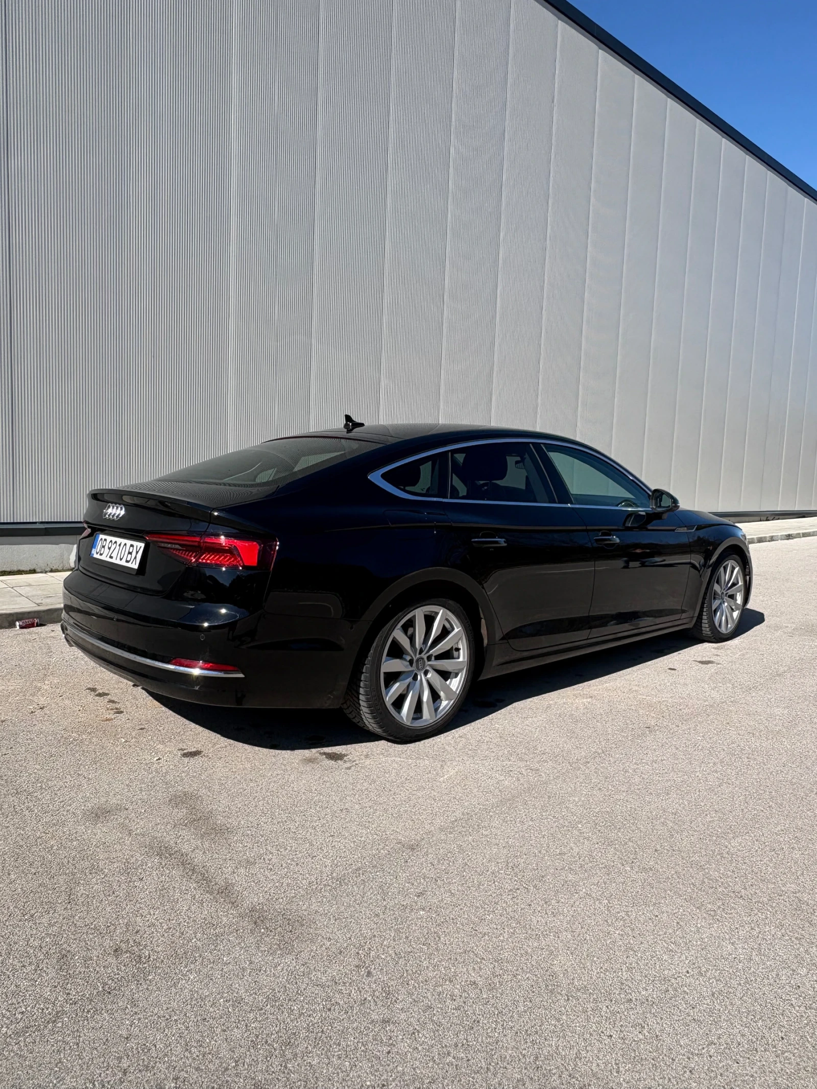 Audi A5 2.0 190 SPORTBACK - изображение 3