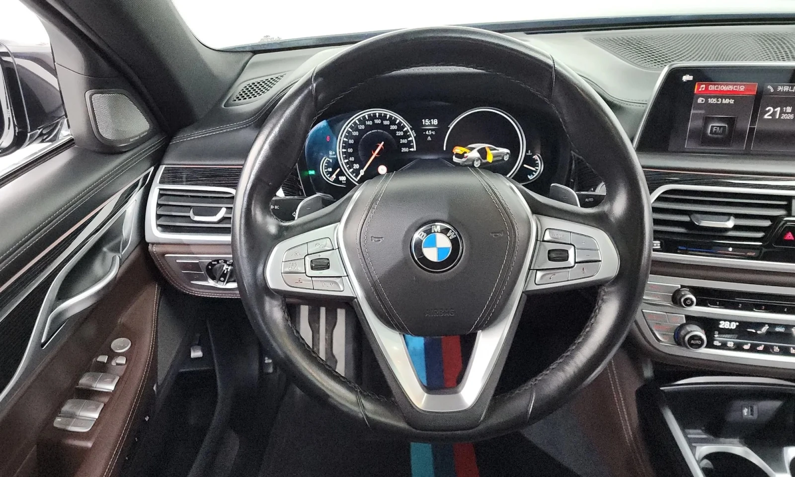 BMW 740 7 Series (G11) 740D xDrive M Sports, снимка 12 - Автомобили и джипове - 53708792