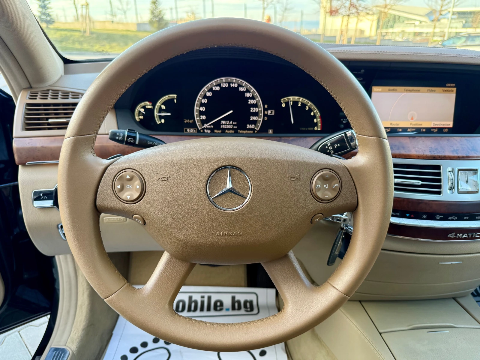 Mercedes-Benz S 320 CDI 4-MATIC AMG PACK/3xTV/DISTRONIC/VAKUM/FULL, снимка 12 - Автомобили и джипове - 53785586