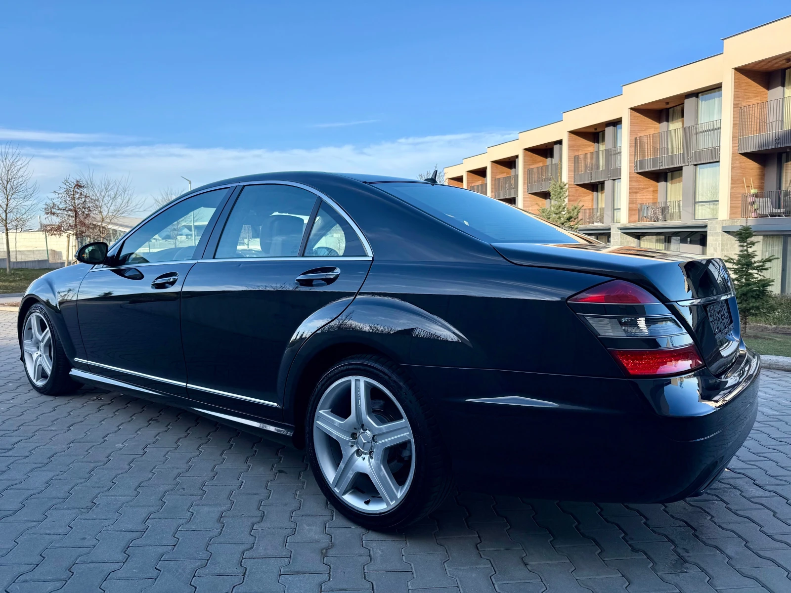 Mercedes-Benz S 320 CDI 4-MATIC AMG PACK/3xTV/DISTRONIC/VAKUM/FULL, снимка 6 - Автомобили и джипове - 53785586