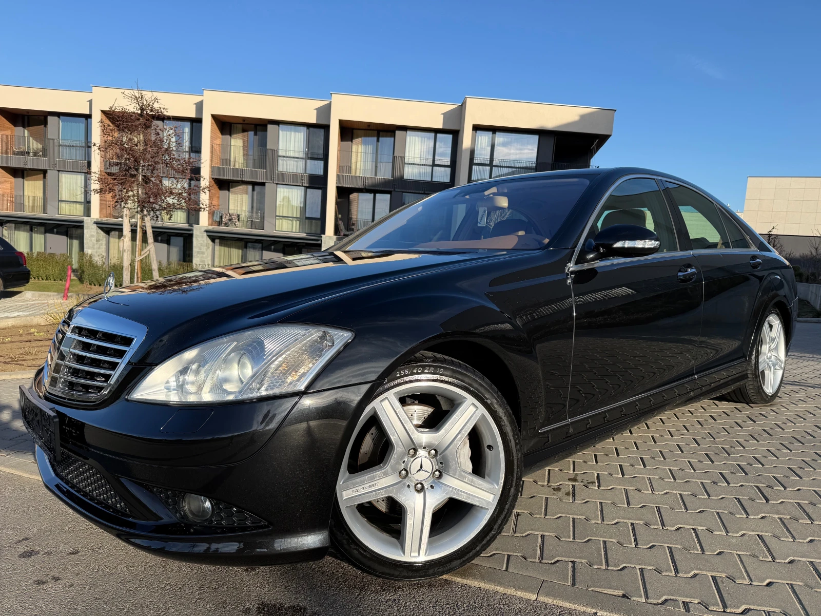 Mercedes-Benz S 320 CDI 4-MATIC AMG PACK/3xTV/DISTRONIC/VAKUM/FULL