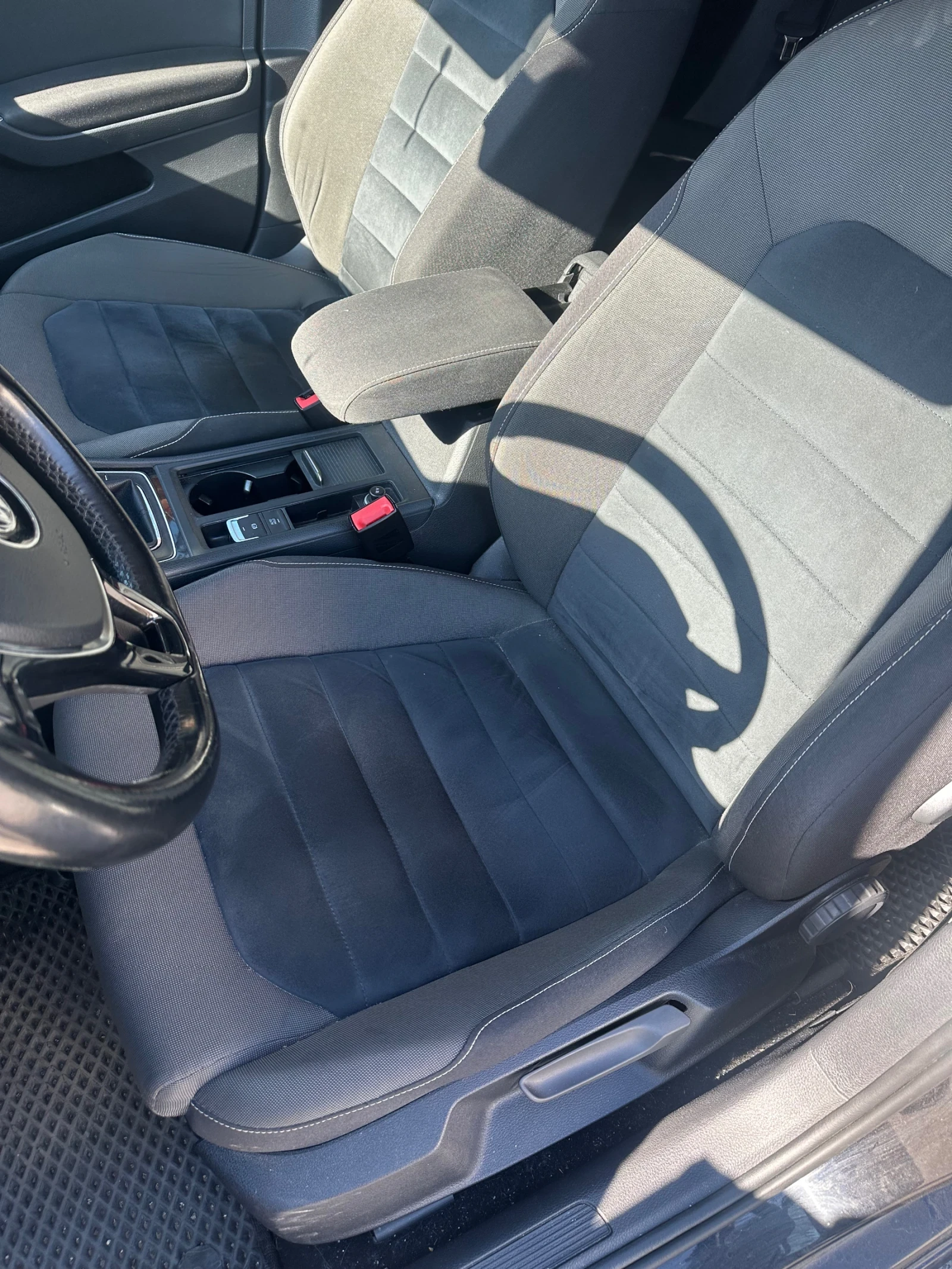 VW Golf 7.5 Highline, снимка 7 - Автомобили и джипове - 54311467